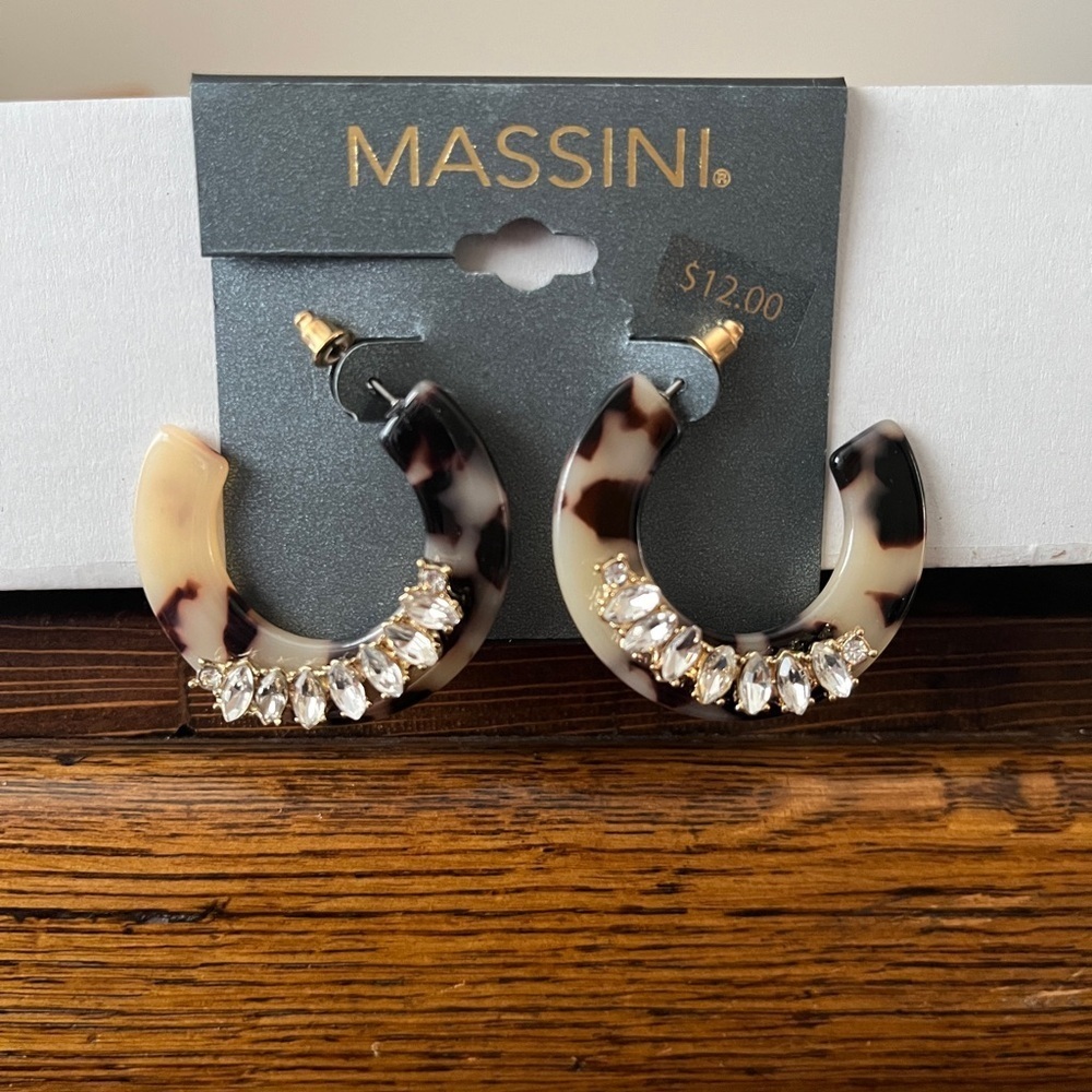 Massini Tortoise Shell Hoop Earrings